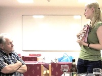 2016-05-24 22h04m29 - Laura en Bert tijdens een serieus moment -Ans Joustra